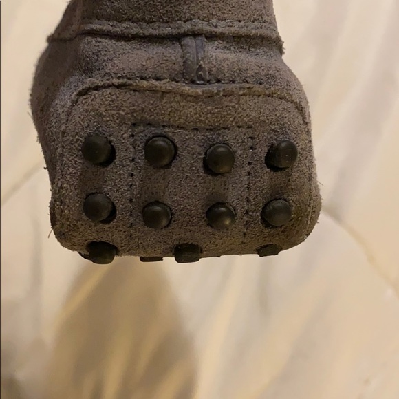 Tod’s Grommino Loafers - Picture 7 of 8